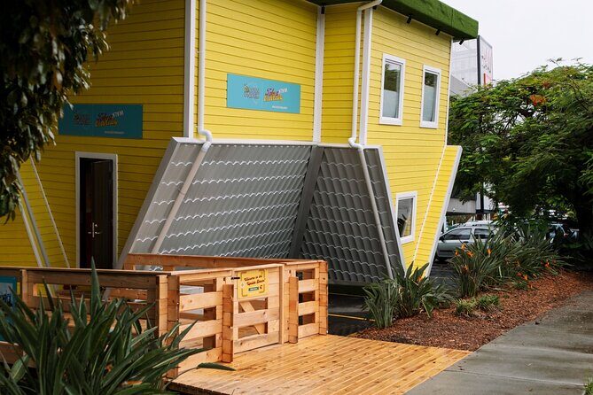 Australia's First Upside Down House Photo Experience - Australias First Upside Down House Photo Experience: A Practical Review