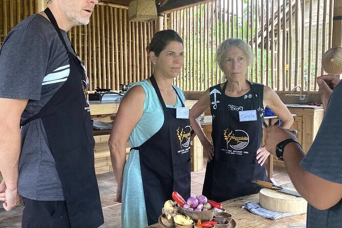authentic Balinese organic cooking class in Ubud - Key Points