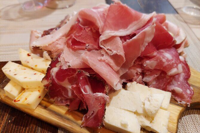 Authentic Full dinner & Wine Experience with a Sommelier in Pisa - Why Choose This Experience?