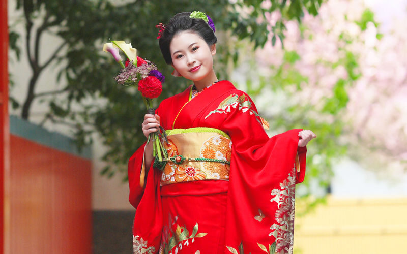 Authentic Japanese Kimono Rental and Photography Experience (Osaka Castle, Namba Shrine, Street Snap Walk) - A kimono outing close to central Osaka