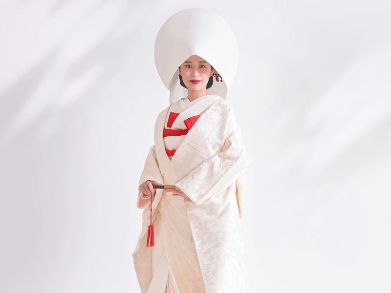 Authentic Japanese Kimono Rental and Photography Experience (Osaka Castle, Namba Shrine, Street Snap Walk) - Making the day comfortable and practical