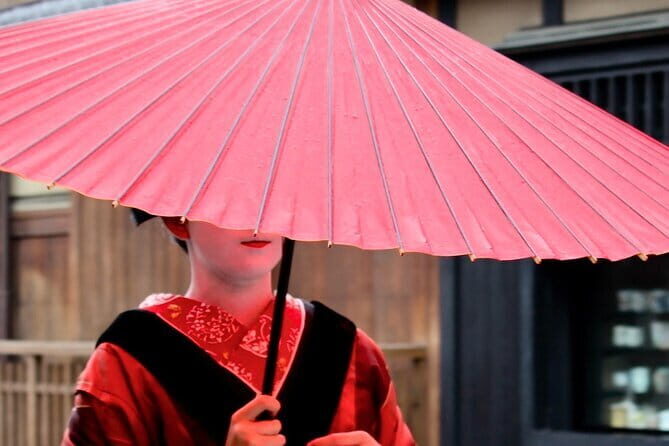 Authentic Kyoto Gion Tour with Traditional Cuisine and Maiko Show - A Deep Dive into the Kyoto Gion Tour Experience