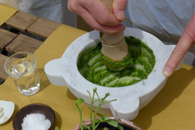 authentic Ligurian pesto lesson - A Detailed Look at the Ligurian Pesto Lesson