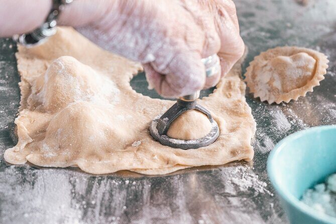 Authentic Pasta Cooking Class in Sorrento with Wine - Key Points