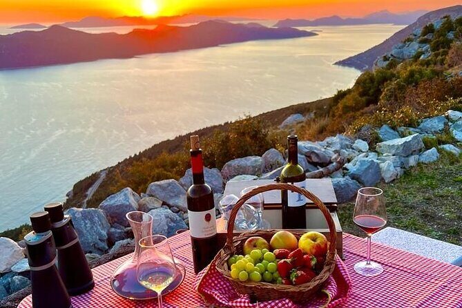Authentic private viewpoint wine&dine tour - FAQ