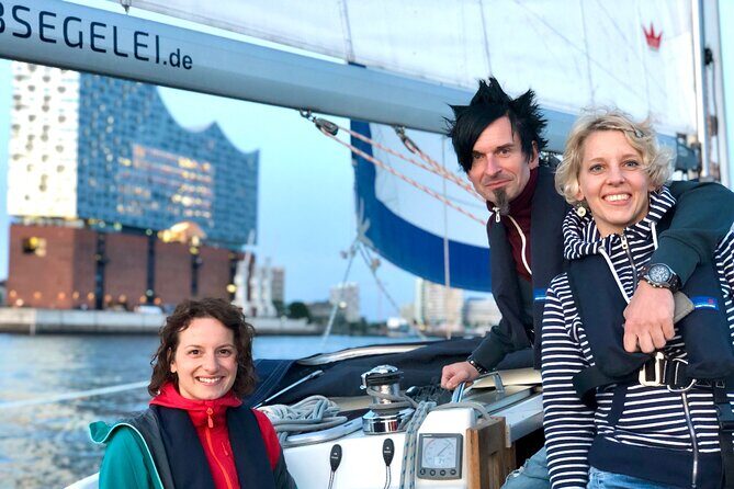 Authentic Sailingtrip "Beyond the Borders of the Port of Hamburg" - Who Will Love This Tour?