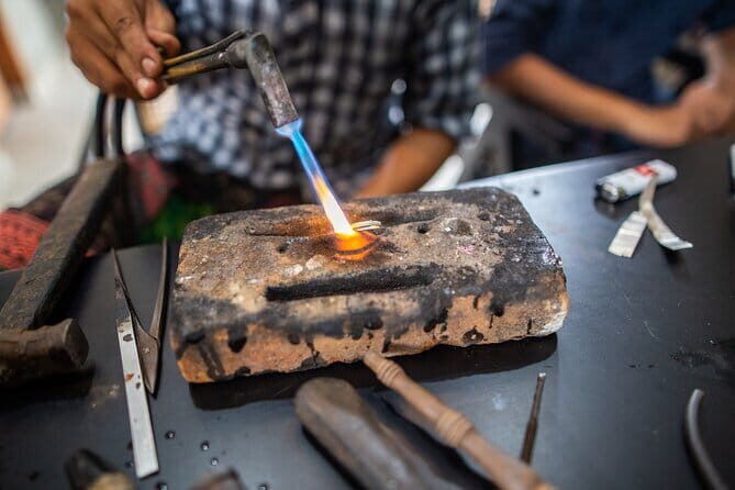 Authentic Silver Jewelry Workshop in Ubud - Authentic Silver Jewelry Workshop in Ubud