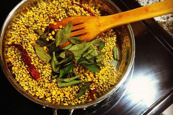 Authentic South Indian Cooking Class and Vegetarian Meal with a Local in Chennai - Key Points