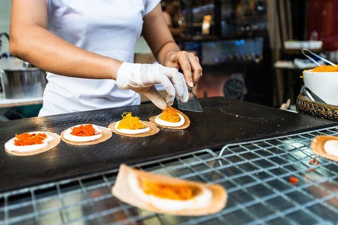 Authentic Street Food Tour in China Town Bangkok - Exploring Chinatown: What to Expect