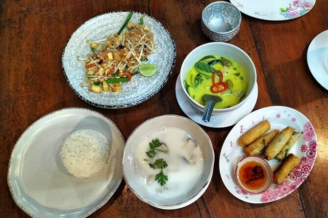 Authentic Thai Cooking with Visit Local Market - A Detailed Breakdown of the Experience