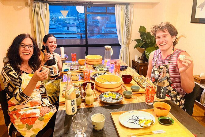 Authentic Vegetarian Sushi Cooking Class in Osaka - Key Points