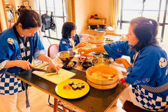 Authentic Vegetarian Sushi Cooking Class in Osaka - The Sum Up