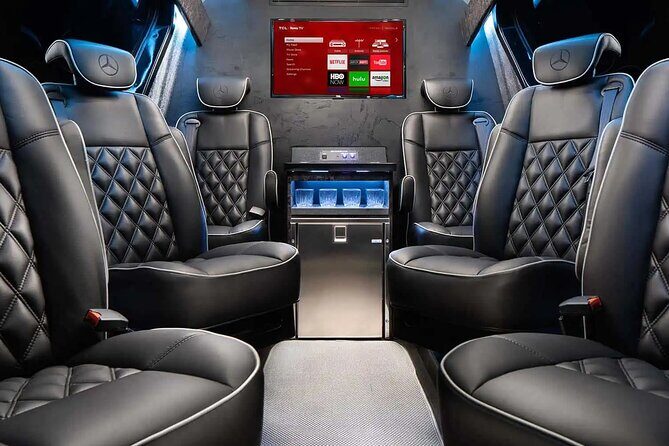 Autumn Romance Escape: A Nashville Couples' Getaway - Who Is This Tour Best For?