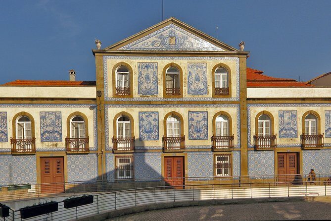 Aveiro Small-Group: Half Day Tour with Boat Ride - FAQ