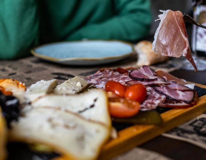 Aveiro: Wine tasting & pairing - An In-Depth Look at the Experience