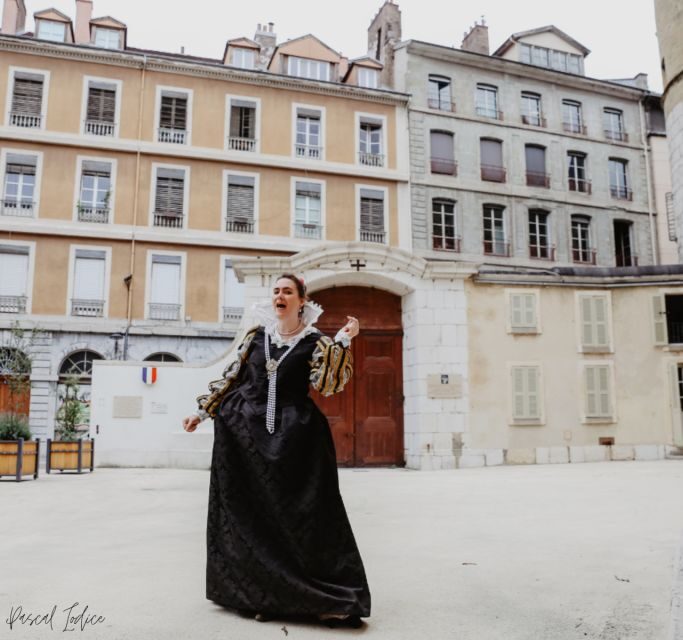 Avignon: Immersive Guided Tour of 1860 - Discover Avignon in 1860: A Guided Tour Through Time