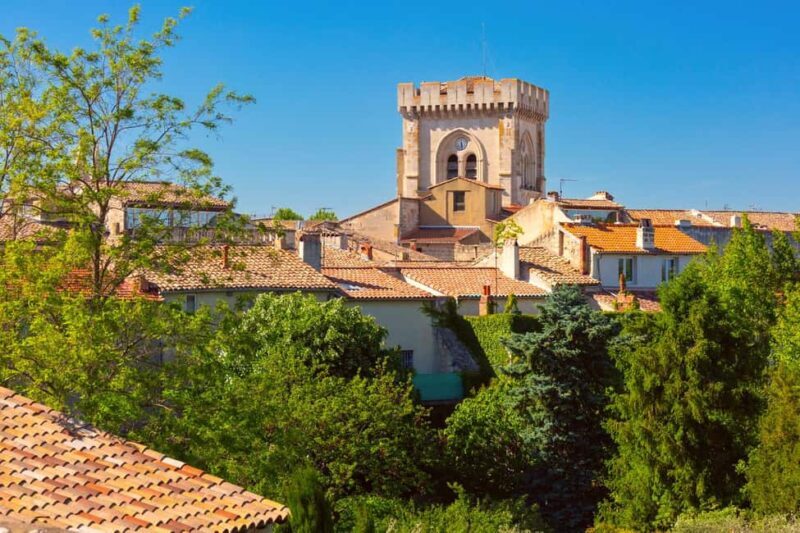 Avignon: Private 2-Hour Intro City Walk with Local Guide - Final Thoughts: Is This Tour Right for You?
