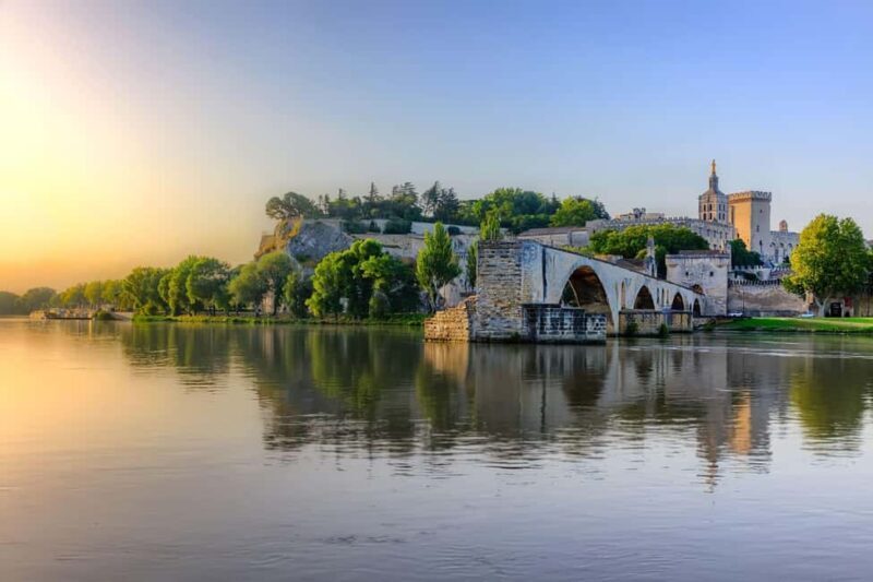 Avignon: Private Walking Tour  Discover History & Heritage - An In-Depth Look at the Avignon Private Walking Tour