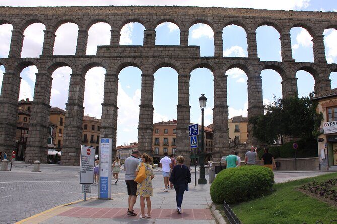 Avila and Segovia Tour with Monuments and Gastronomic Lunch from Madrid - Discovering Spain’s Architectural Gems