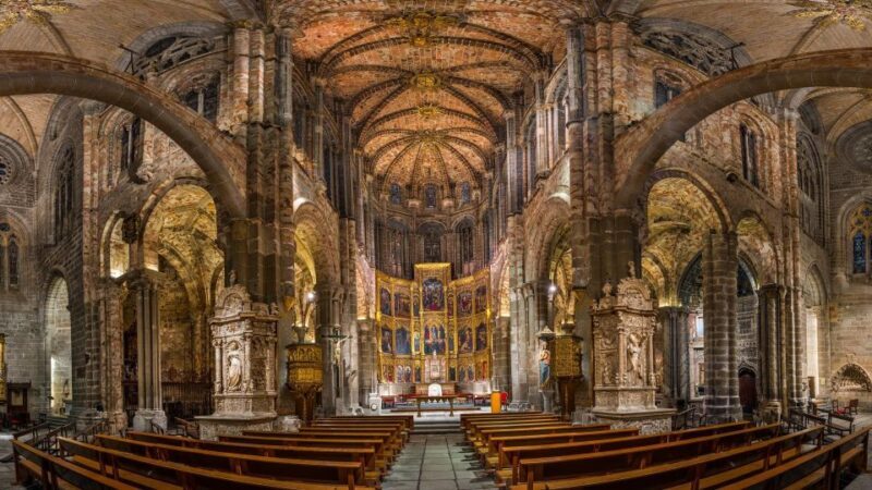Avila: Cathedral Entry Ticket with Audio Guide - Location and Basic Details