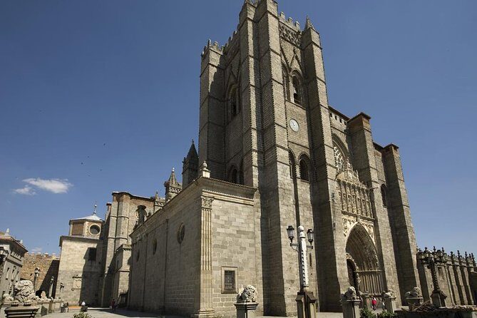 Avila Private tour from Madrid with hotel pick up and drop off - Who Should Consider This Tour?
