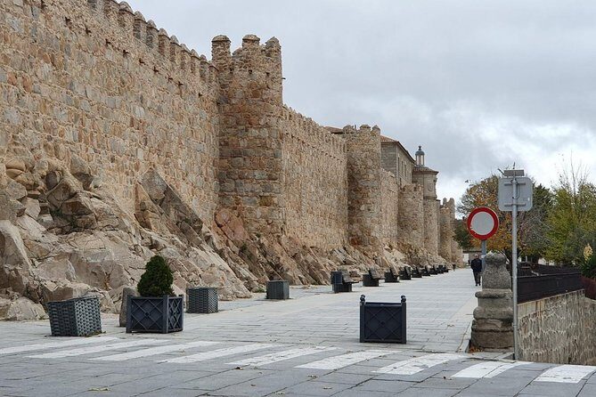 Ávila Segovia private trip from Madrid - FAQs