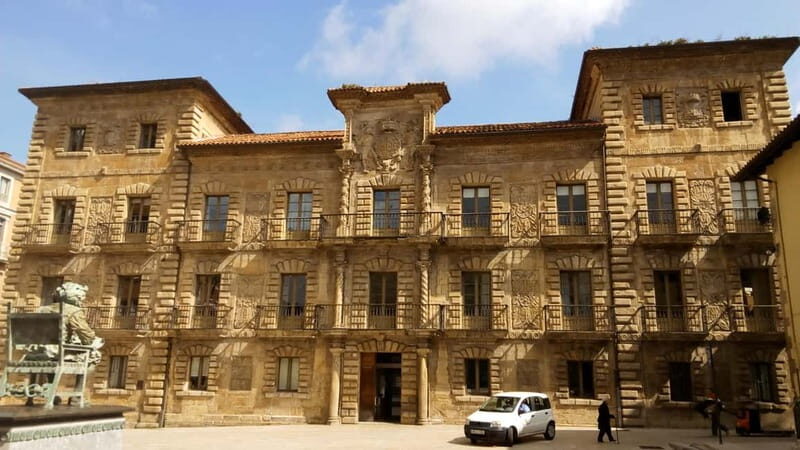 Avilés: discover its Historical Center - In-Depth Review: Walking Through Avilés’ Medieval Streets