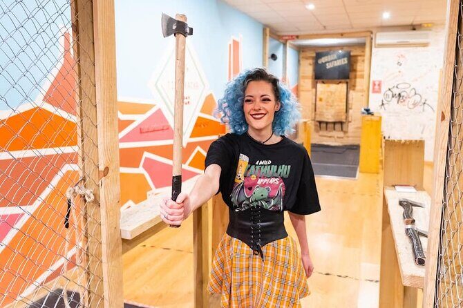 Axe Throwing 1 hour session - Discover Madrid’s Unique Thrill: Axe Throwing in Just One Hour