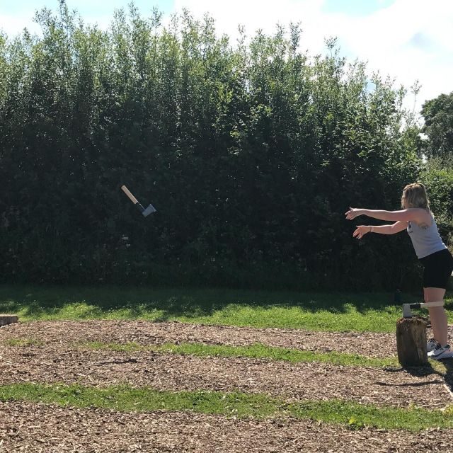 Axe-Throwing Experience: Unleash your inner Warrior - A Deep Dive into the Axe-Throwing Experience