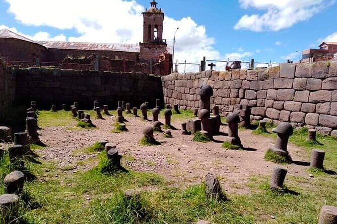 Aymara's route 1 day tour in Puno: Inca Uyo, Aramu Muru, Molloco - FAQ