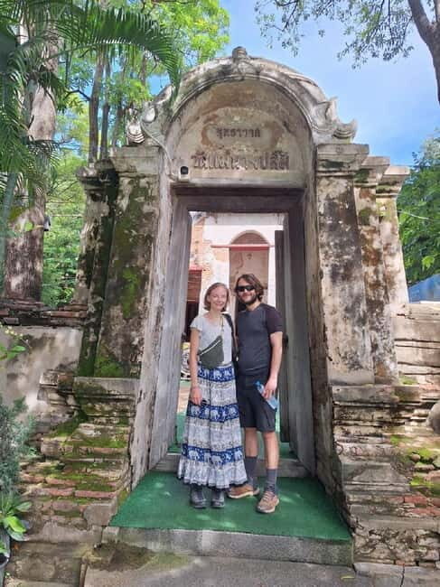 Ayutthaya: Colorful Slow Life Bicycle Tour with local guide. - FAQ