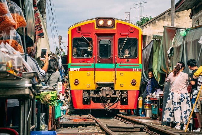 Ayutthaya, Damnoen Floating & Maeklong Railway Market Day Tour - Is This Tour Worth It?