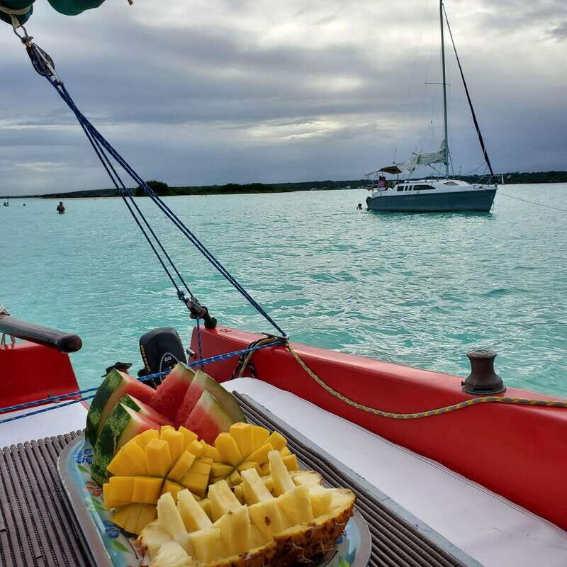 Bacalar: 4hr Private Sailing Tour with Guacamole & Drinks - Key Points