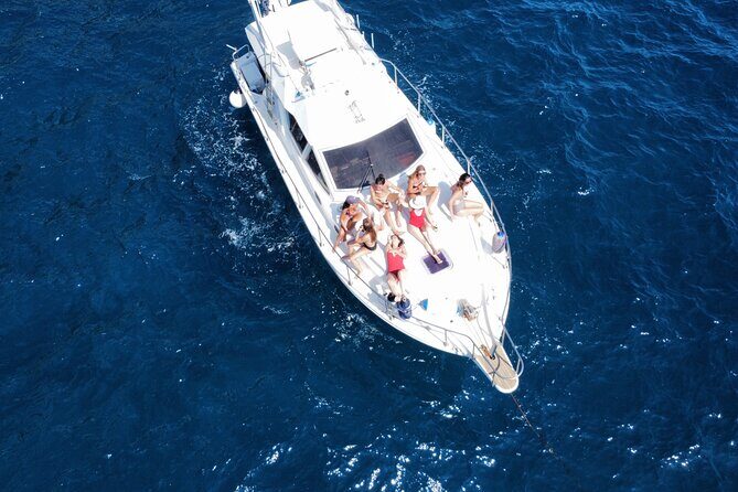 Bachelorette party, boat party in Salerno with aperitif and tapas - A Detailed Look at the Amalfi Coast Boat Tour