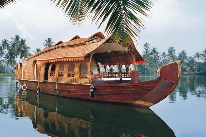 Backwater of Kerala Alleppey Houseboat Cruise Overnight Tour - The Itinerary in Detail