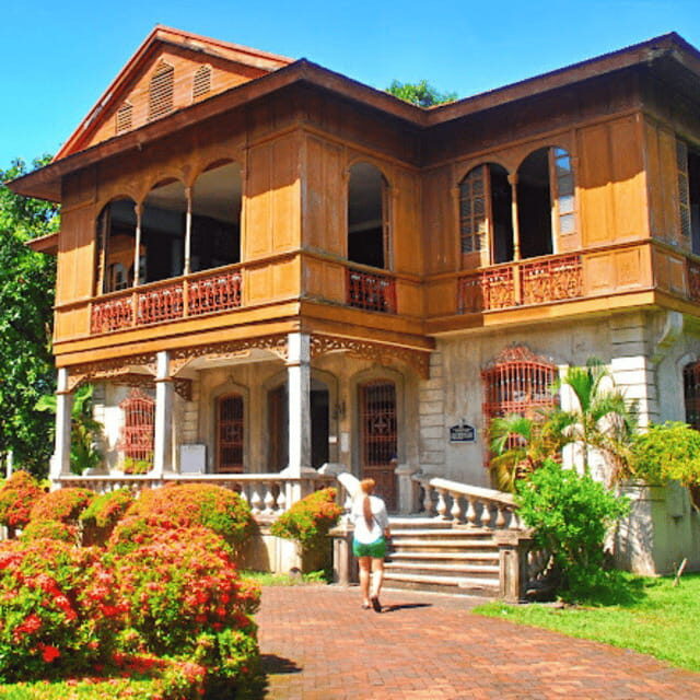 Bacolod: Silay, Bacolod & Campuestohan Highland Resort Trip - Key Points