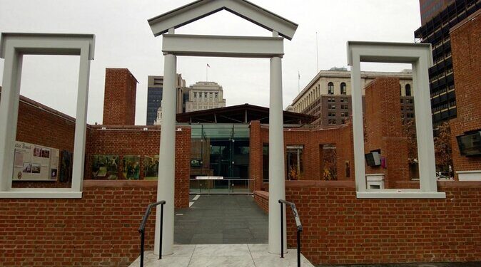 Badass Women's History Walking Tour of Philadelphia - Key Points