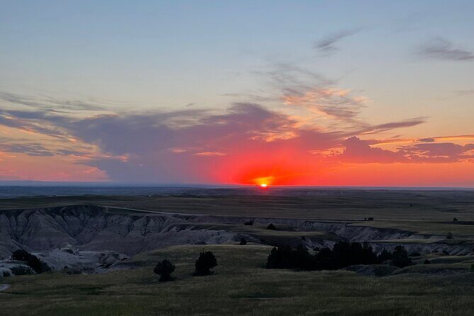 Badlands Sunset & Wildlife: Nature's Evening Glow - FAQs