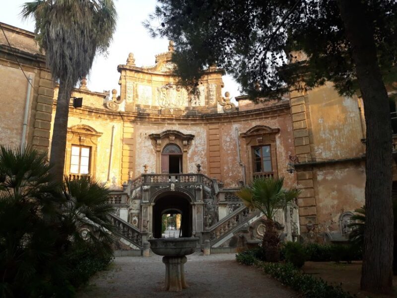 Bagheria: tour of Villa Palagonia and Street Food itinerary - Key Points