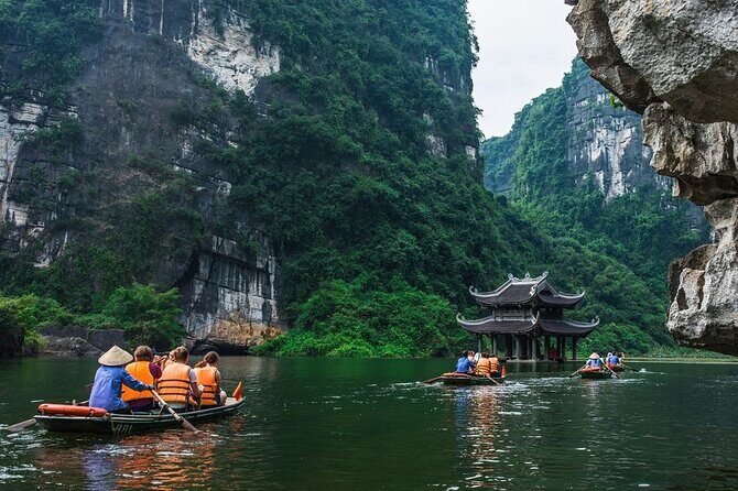 Bai Dinh Pagoda, Trang An boat and Mua Cave Limousine from Hanoi - Practical Details and Tips
