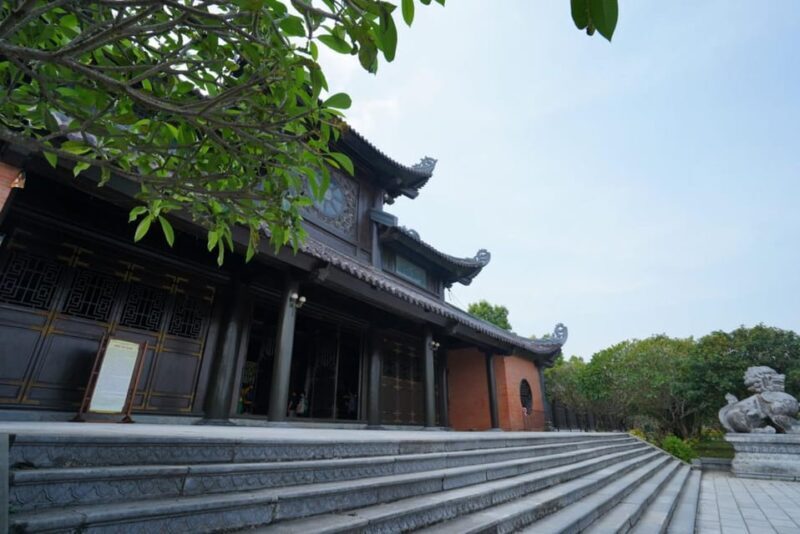 Bai Dinh Pagoda - Trang An - Mua Cave with Transfer, Buffet - Return Journey and Reflection