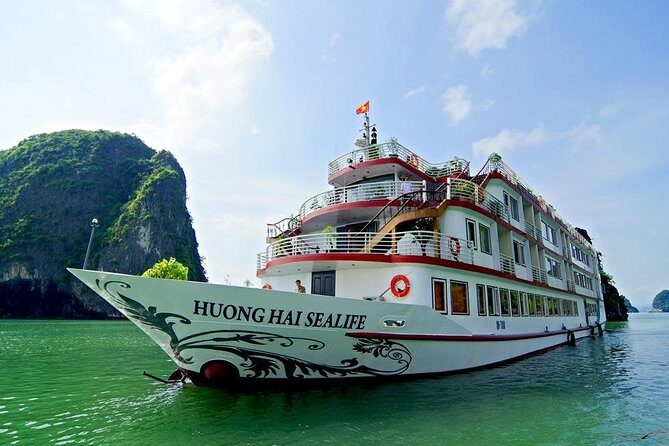Bai Tu Long Luxury Cruise 2D/1N: Kayaking, Swimming, meals at pristine places - Who Will Love This Tour?