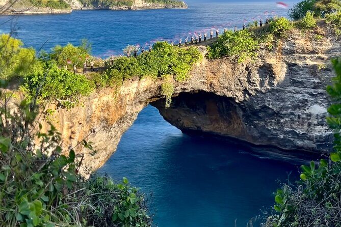 Bali 2 Days and 1 Nights of Nusa Penida and Lembongan Tour - Key Points