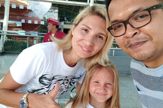 Bali airport transfer check in or check out Nusa dua area - Key Points