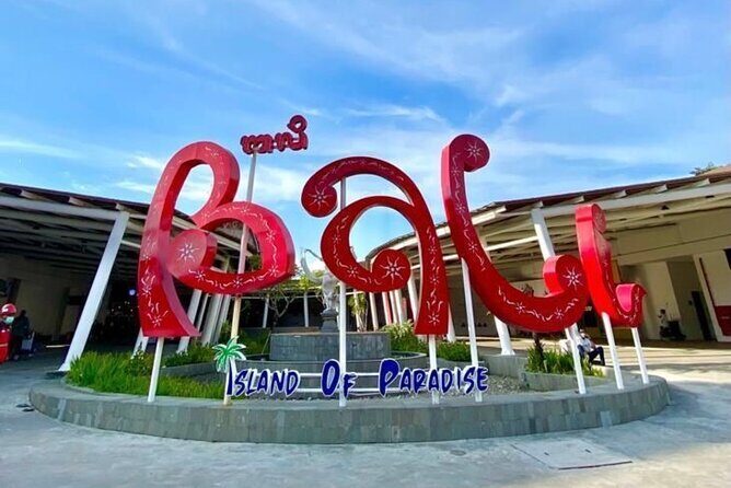 Bali Airport Transfer with English Speaking Driver - Exploring the Iconic Handara Gate