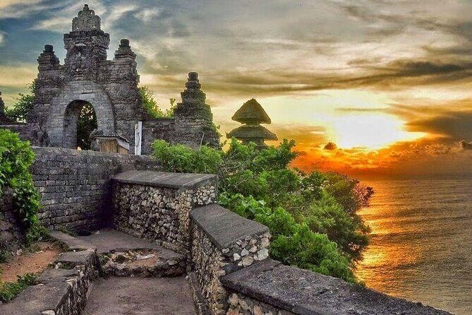 Bali Dinner Cruise & Uluwatu Temple Experience (Private & All-inclusive) - An In-Depth Look at the Bali Dinner Cruise & Uluwatu Temple Experience
