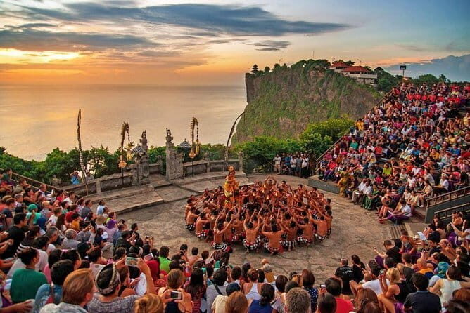 Bali : Full Day Traditional Village & Sightseeing - FAQ