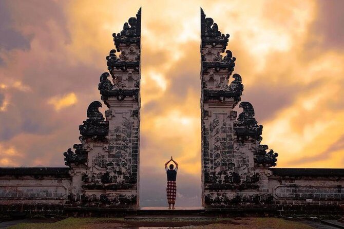 Bali Gate of Heaven and Hidden Waterfall privatel Tour - A Closer Look at the Itinerary