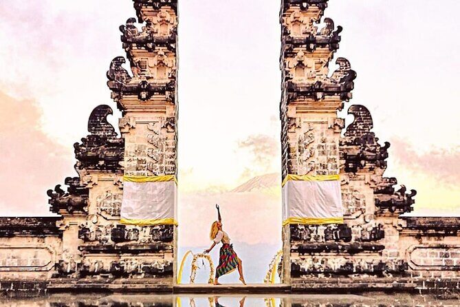 Bali Instagram: Gate of Heavan, Tirta Gangga, Swing and Waterfall - Exploring the Bali Instagram Tour in Detail