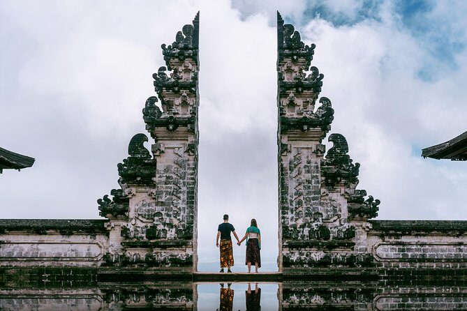Bali Instagram: Gate of Heaven Temple Tour - Key Points
